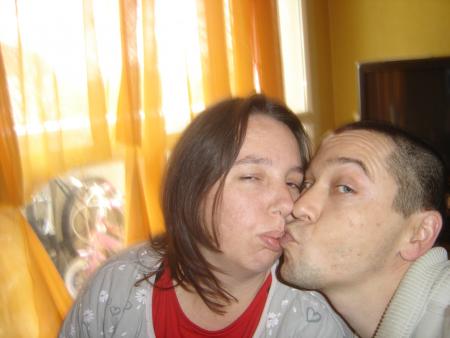 �( Est60- & Hubble ) �